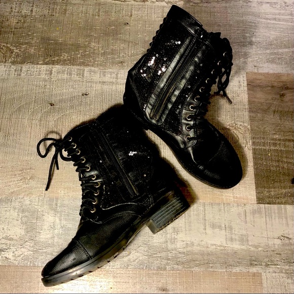 Double platinum sequined boots - Picture 3 of 4